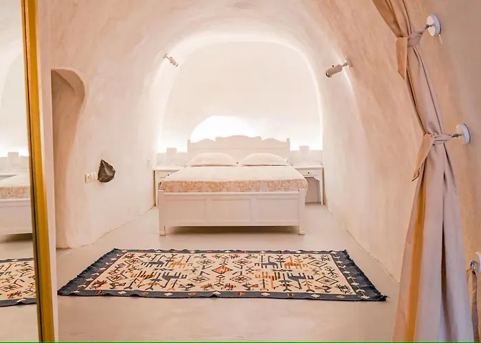 Aegea Cave 메사리아