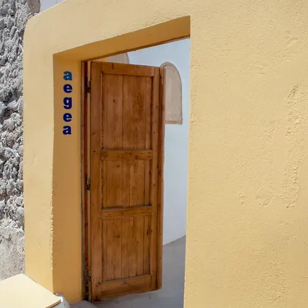 Aegea Cave Feriehus *