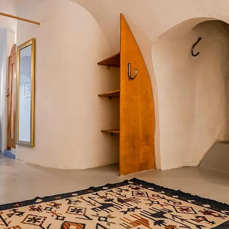 Aegea Cave Feriehus *